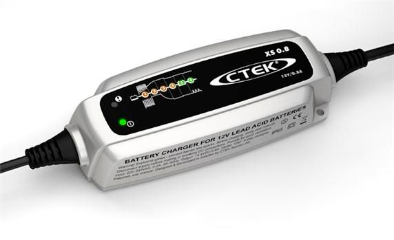 Cargador de batería CTEK XS 0.8